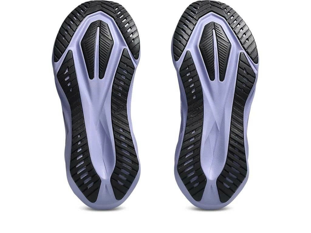 Giày chạy bộ nữ Asics Novablast 5