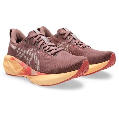 Giày chạy bộ nữ Asics Novablast 5