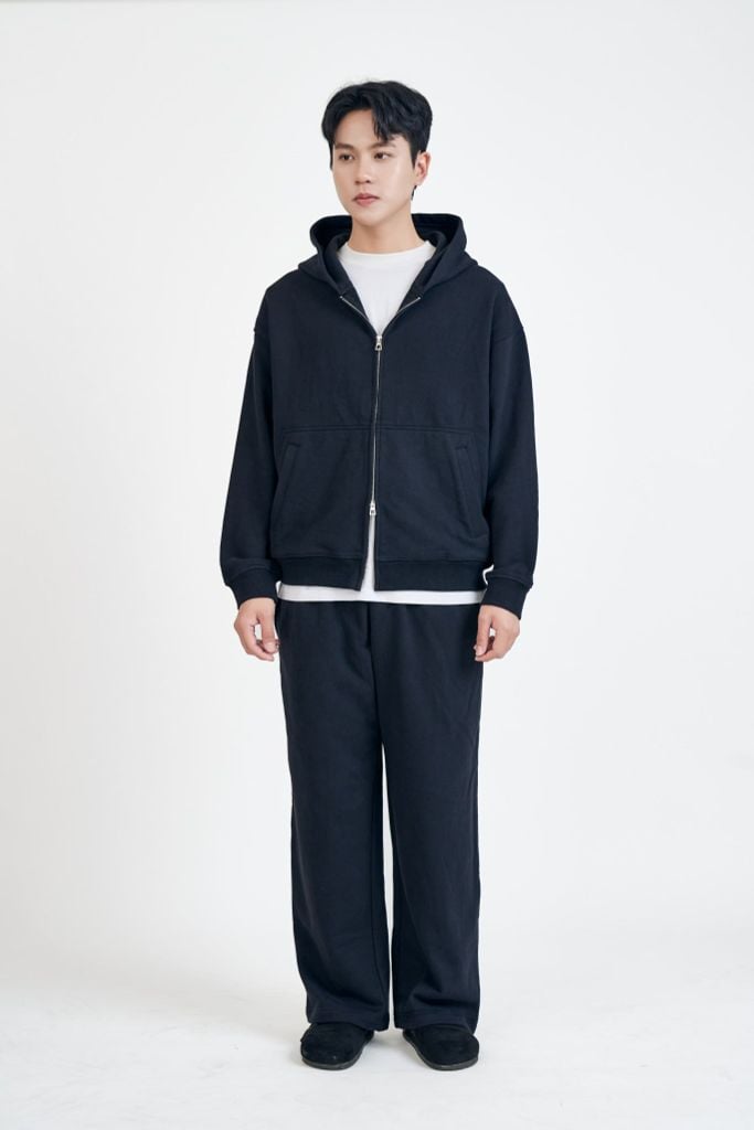 Bộ Nỉ Dài Tay GENEROS MF060125001 Màu Đen