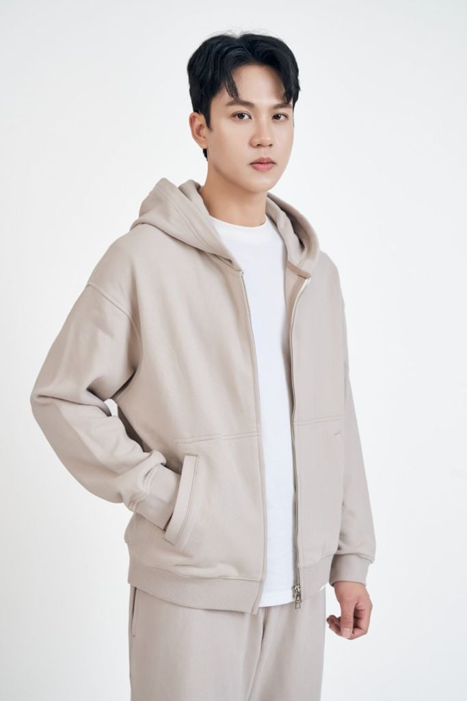 Bộ Nỉ Dài Tay Form Relaxed GENEROS MF060125001 Màu Be