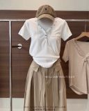  Áo thun cổ V nút đính hạt 9080 