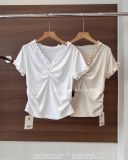  Áo thun chấm bi cổ bèo nhún ngực 1069 
