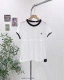  Áo thun cổ đen thêu tim 727 