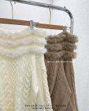  Áo len trễ vai viền lông 0189 