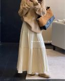  Váy nỉ xoè dập ly 1937 