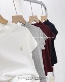  Áo thun tay ngắn cổ cao đính ngựa 1871 