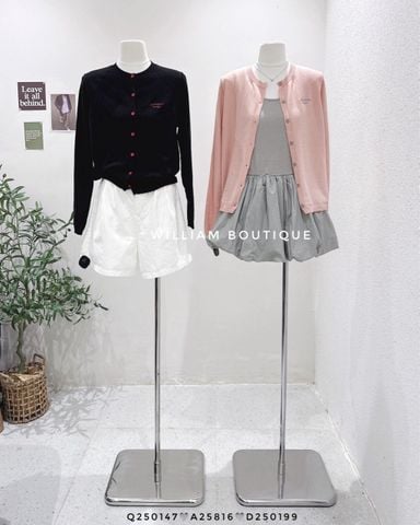  Áo cardigan len mỏng thêu chữ 7017 
