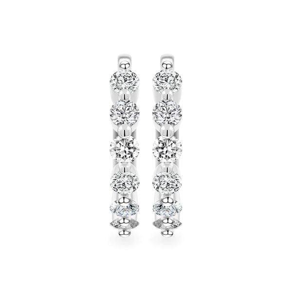 Hoa tai vàng trắng 18K gắn đá CZ DOJI AFEM001129D2CZ1