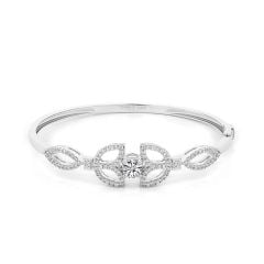 Vòng tay vàng trắng 14K gắn kim cương DOJI AFGB400037F2HA1