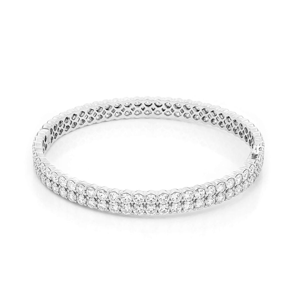 Vòng tay vàng trắng 18K gắn kim cương DOJI AFGB900068D2DA1 