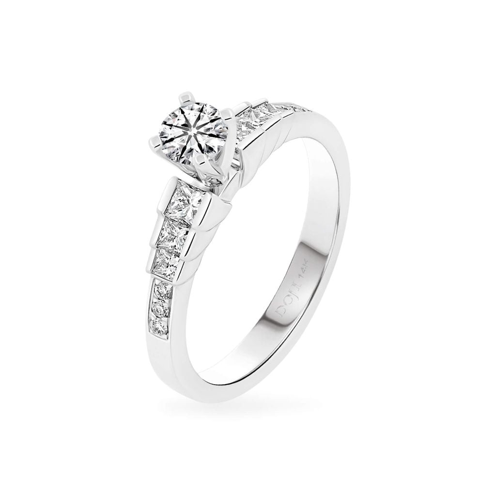 Nhẫn vàng trắng 14K gắn kim cương DOJI AFRB200517F2HA1 