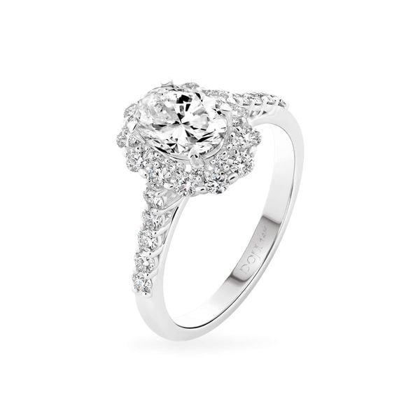 Nhẫn vàng trắng 14K gắn kim cương DOJI AFRB902915F2GA1