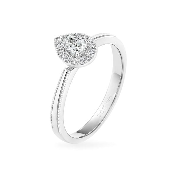 Nhẫn vàng trắng 18K gắn kim cương DOJI AFRR000009D2DA1