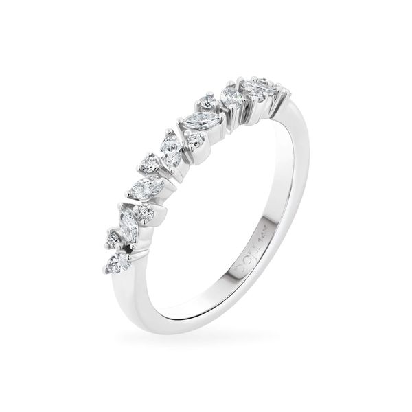 Nhẫn vàng trắng 14K gắn kim cương DOJI AFRR100142F2DA1