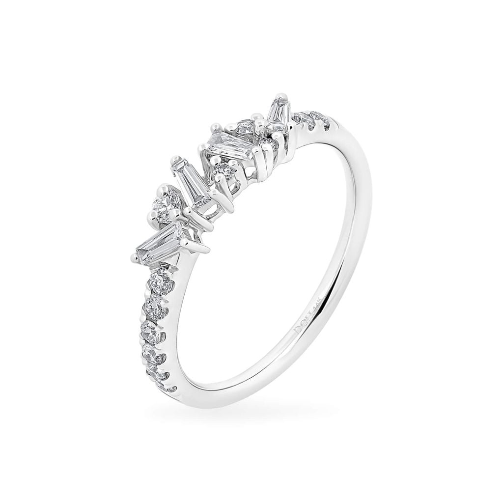 Nhẫn vàng trắng 14K gắn kim cương DOJI AFRR700089F2DA1 