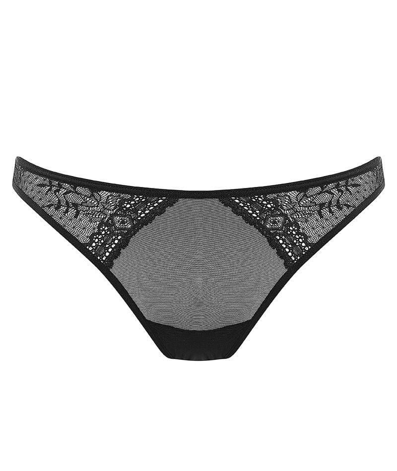  Quần lót Elle lọt khe 