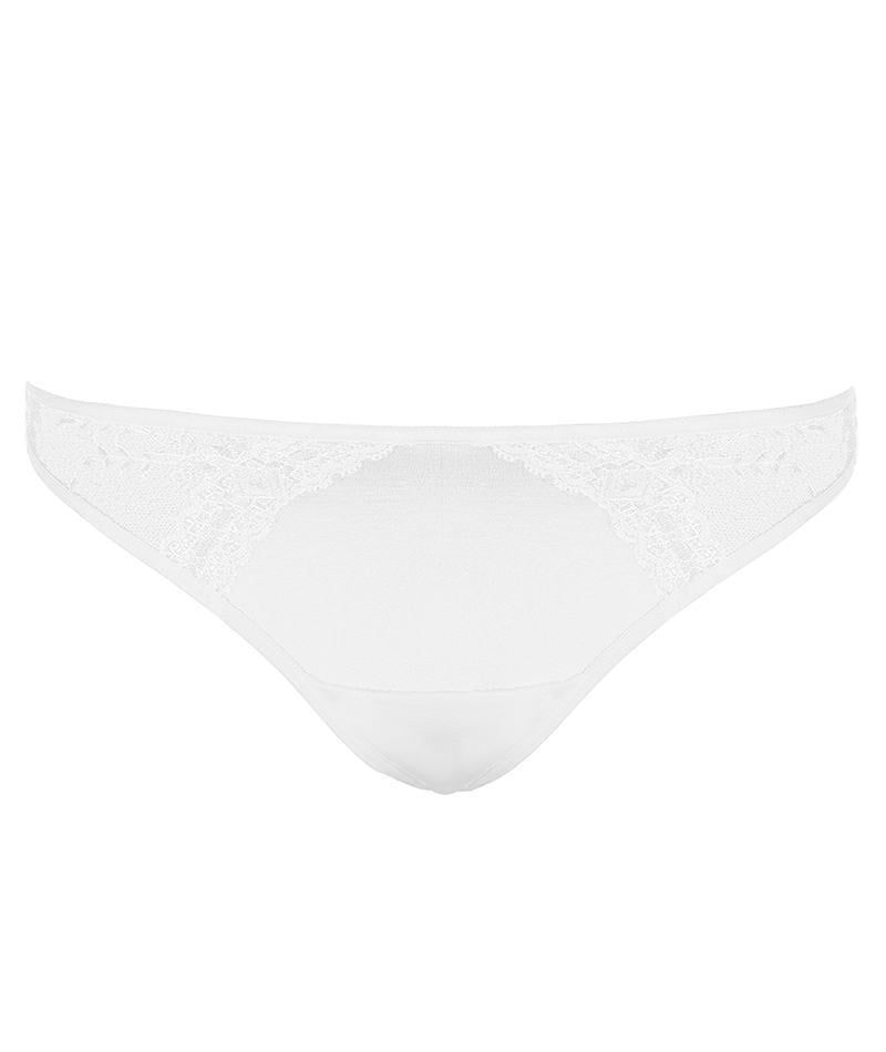  Quần lót Elle lọt khe 