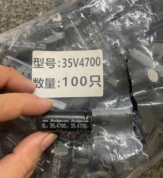  Tụ 35V 4700uF tháo máy đen RUBYCON 