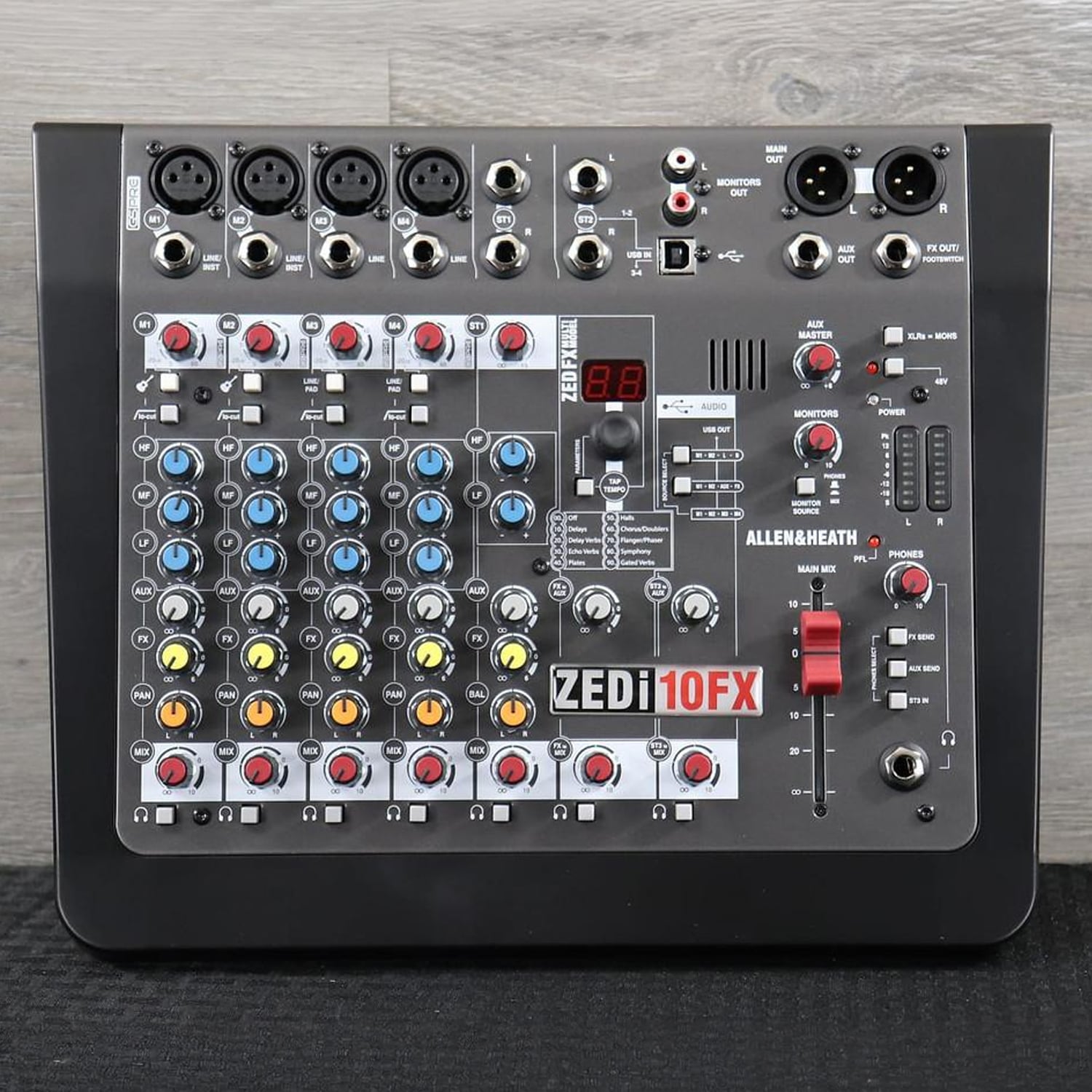 Mixer Analog Allen & Heath ZEDi-10FX