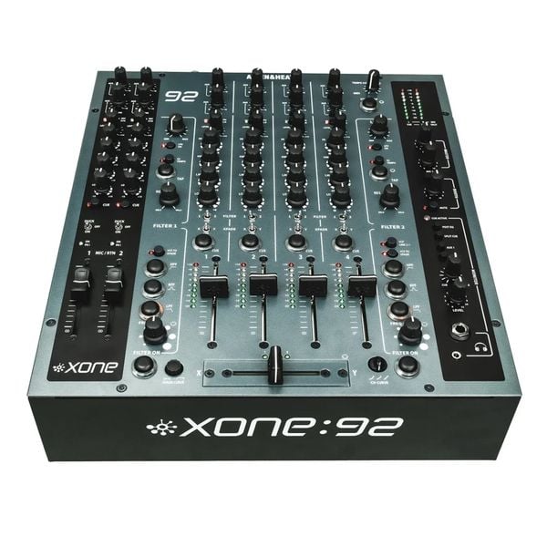 Bàn Mixer Allen & Heath Xone:92 Mk2