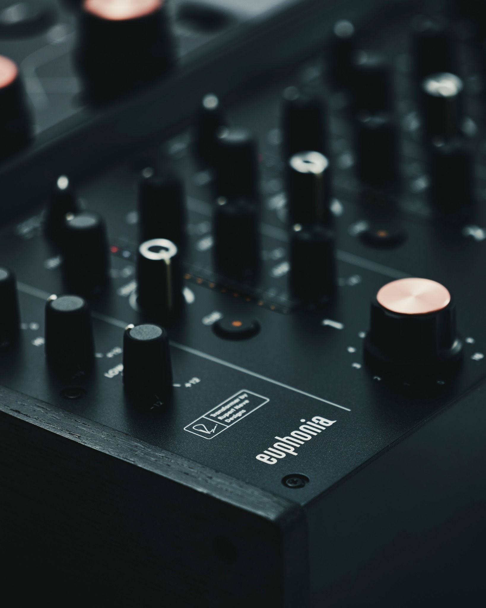 Bàn DJ Mixer AlphaTheta EUPHONIA