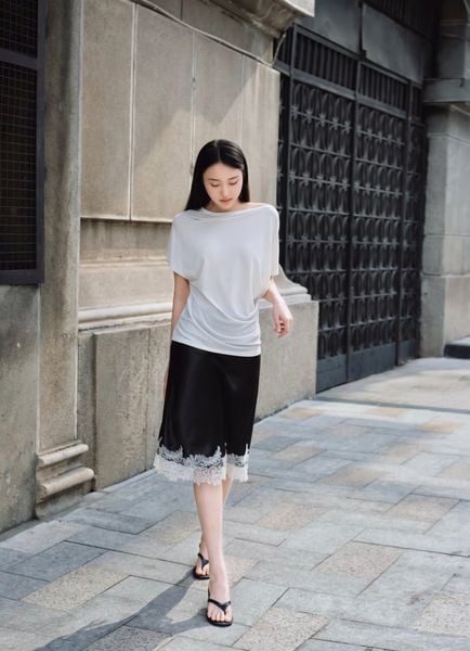  Black Lace Hem Skirt 