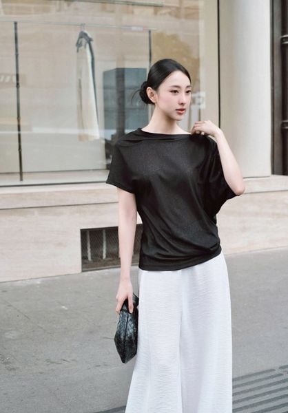  Airy Draped Top 