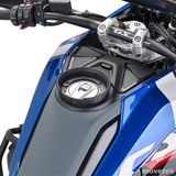 Ngàm túi bình xăng Givi tanklock BF84 BMW R1300 GS GSA