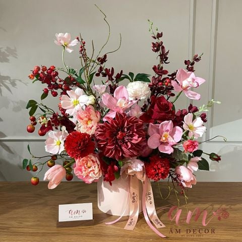  A PLUM RED FLORA BOX 
