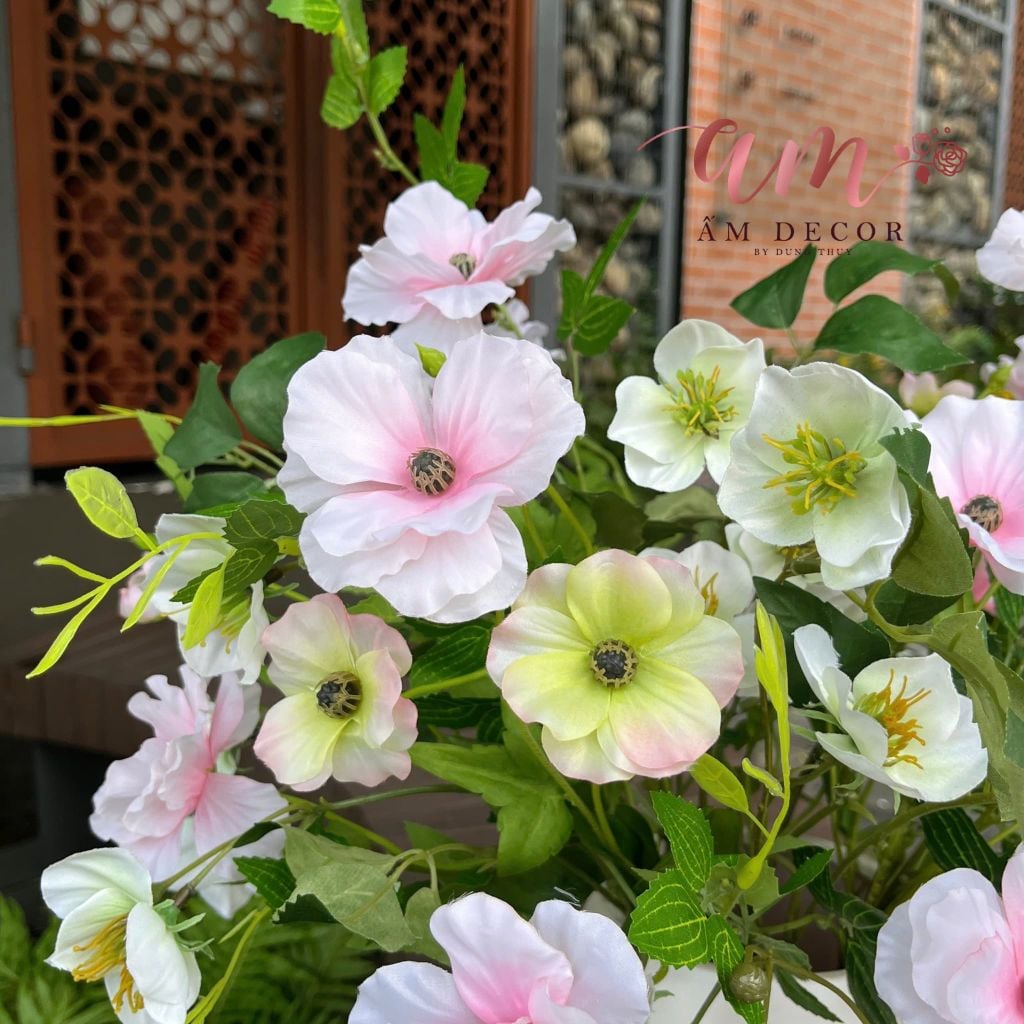 BÌNH HOA BLUSH PEONY BUTTERFLY