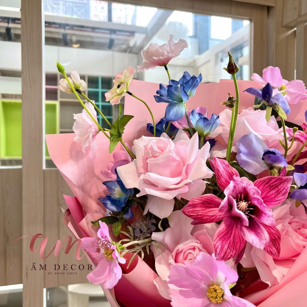 A GRACE FLORAL