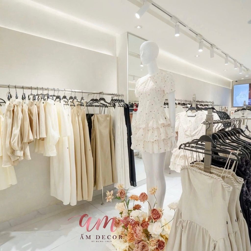 HOA TRANG TRÍ SHOWROOM PIERRE & FLEURS