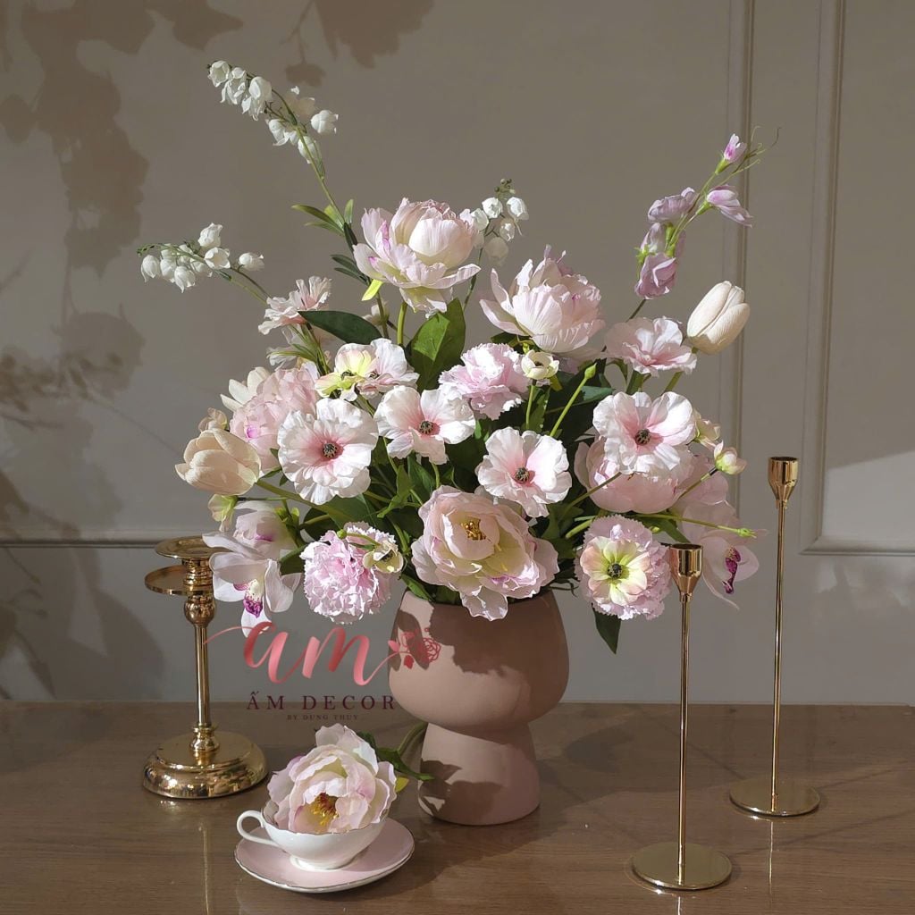 BÌNH HOA ARIA PEONIE