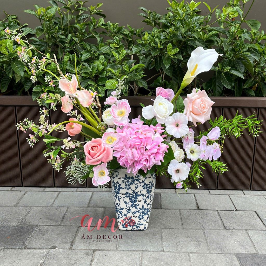 BÌNH HOA ART OF BLOOMS