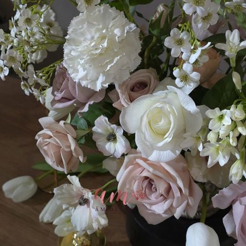  BÌNH HOA LYRA IN BLOOM 