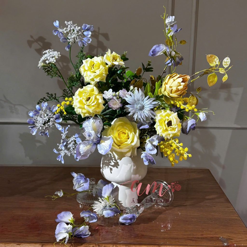 ZBÌNH HOA LAVENDER GOLD