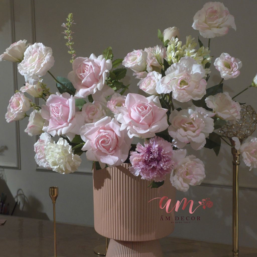BÌNH HOA MUSE LADY