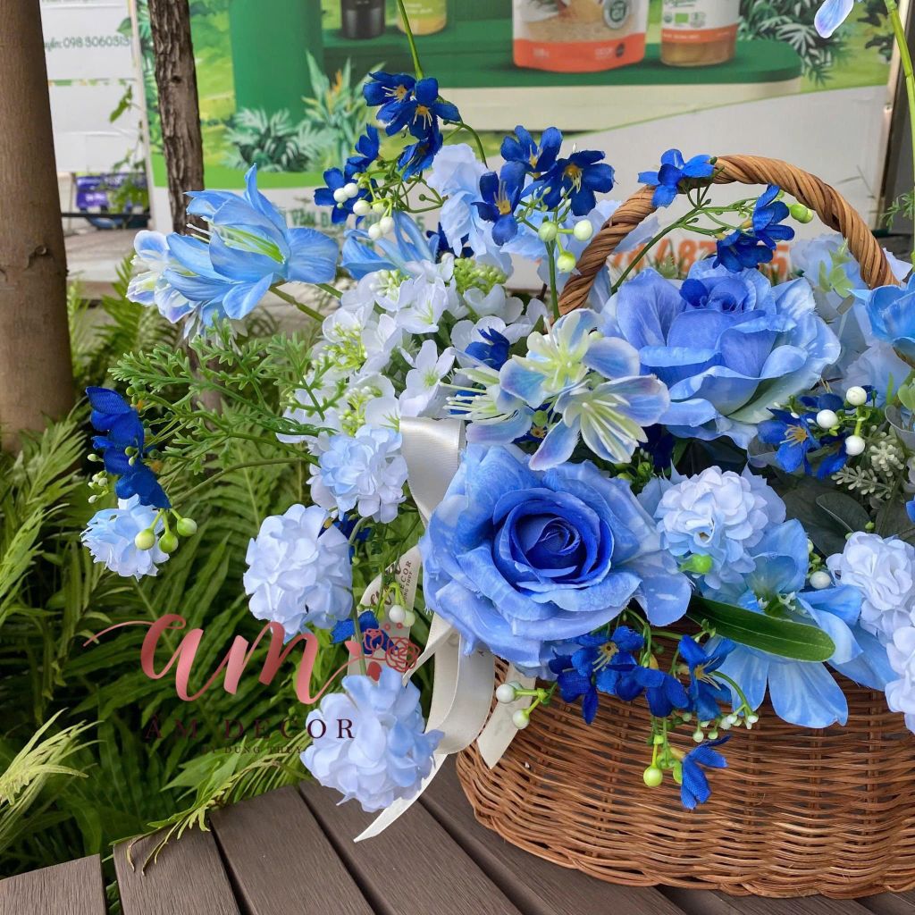 Giỏ Hoa Blue Élégance