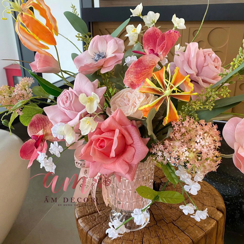 BÌNH HOA AMELIA ROSE