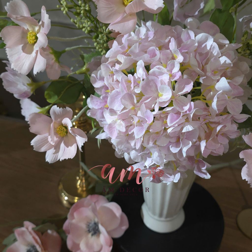 BÌNH HOA WHISPER OF DAWN