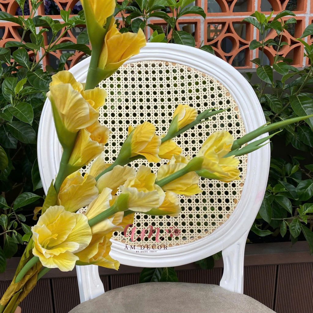 CÀNH HOA LAY ƠN LỤA ẨM (Vàng)
