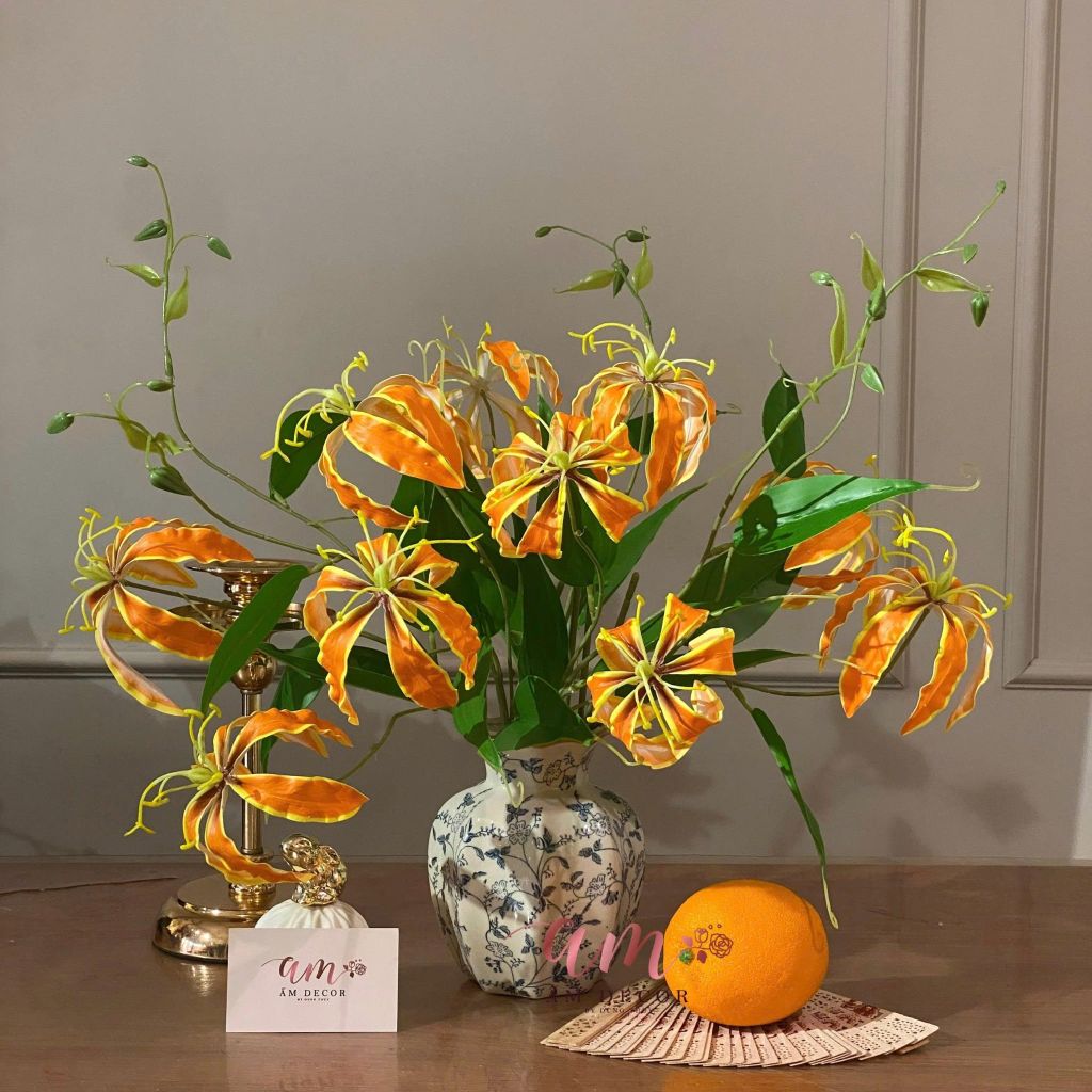 BÌNH HOA ALYLIS FIRE FLORAL