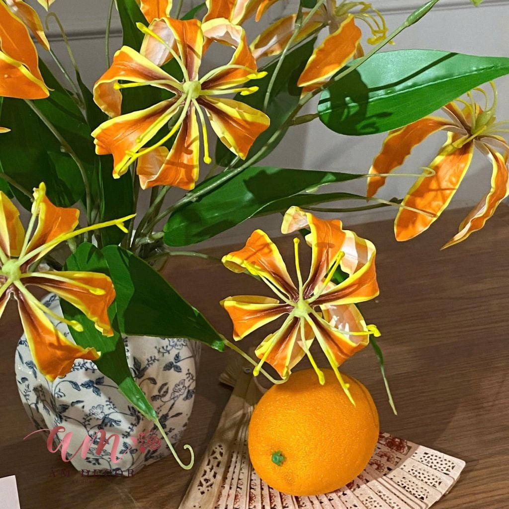 BÌNH HOA ALYLIS FIRE FLORAL