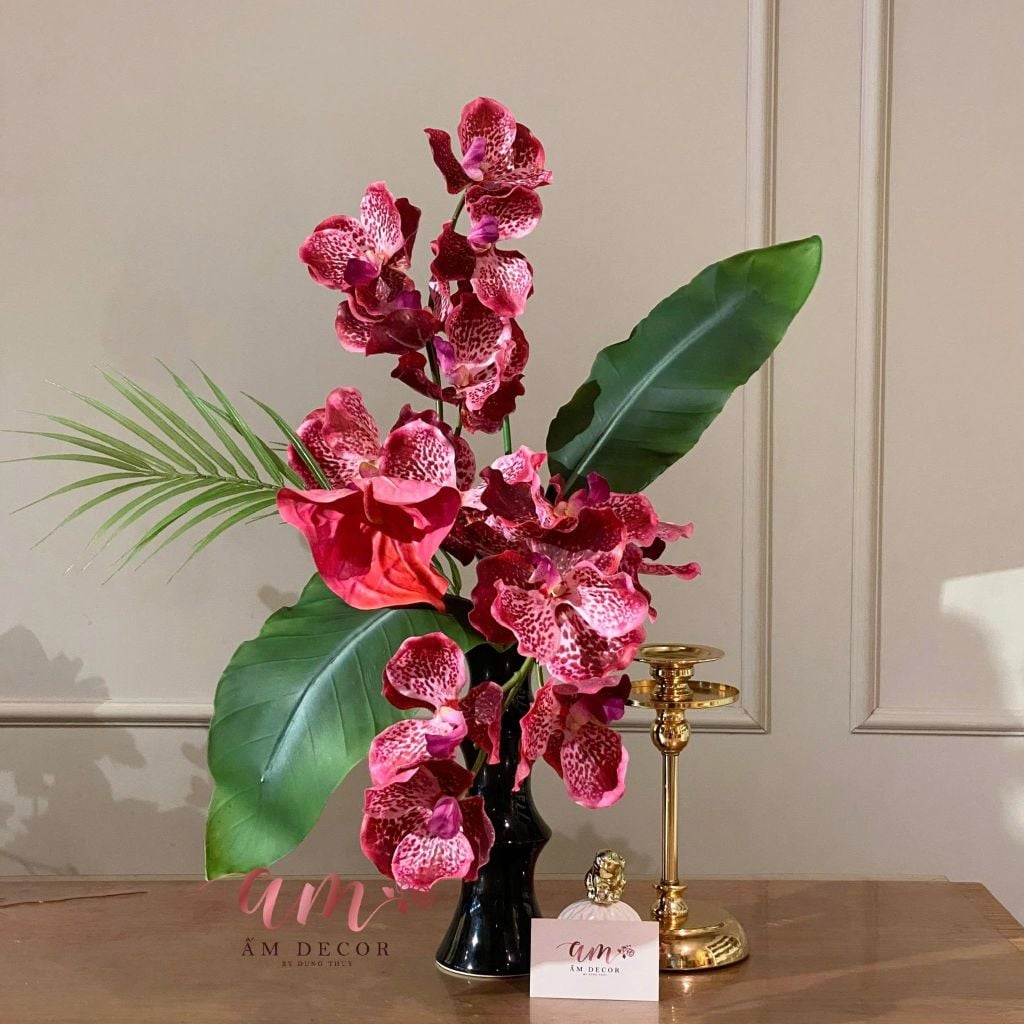 BÌNH HOA AGNET ORCHID SCARLET