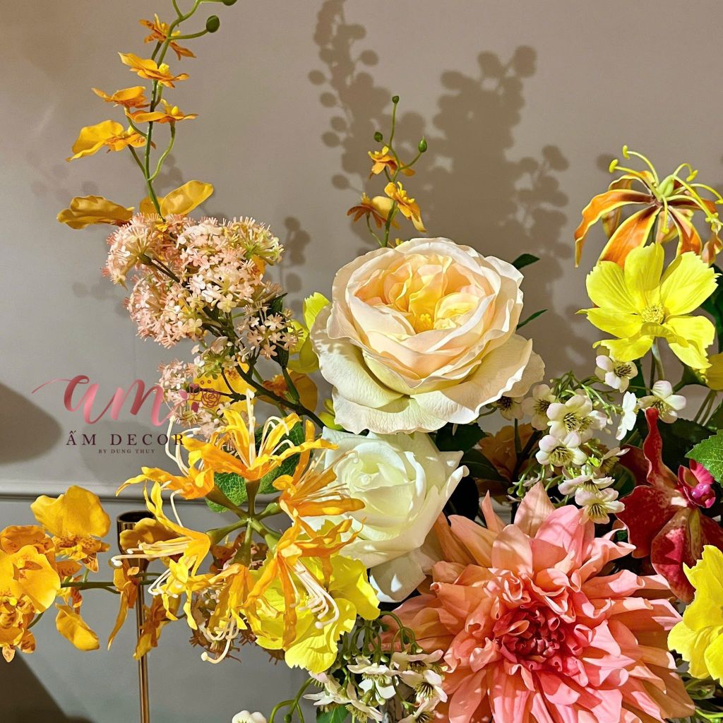 BÌNH HOA APRICOT RADIANCE