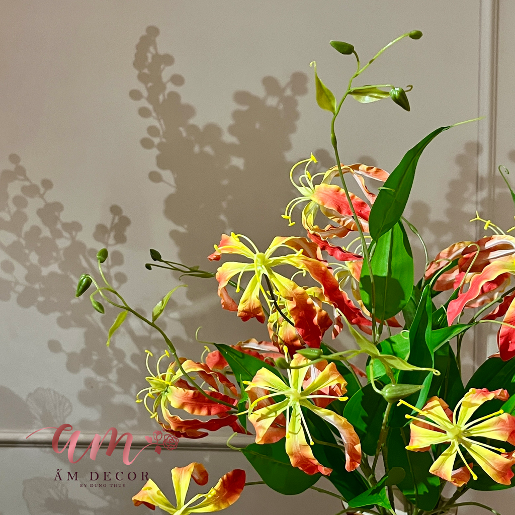 BÌNH HOA ALILY FIRE FLORAL