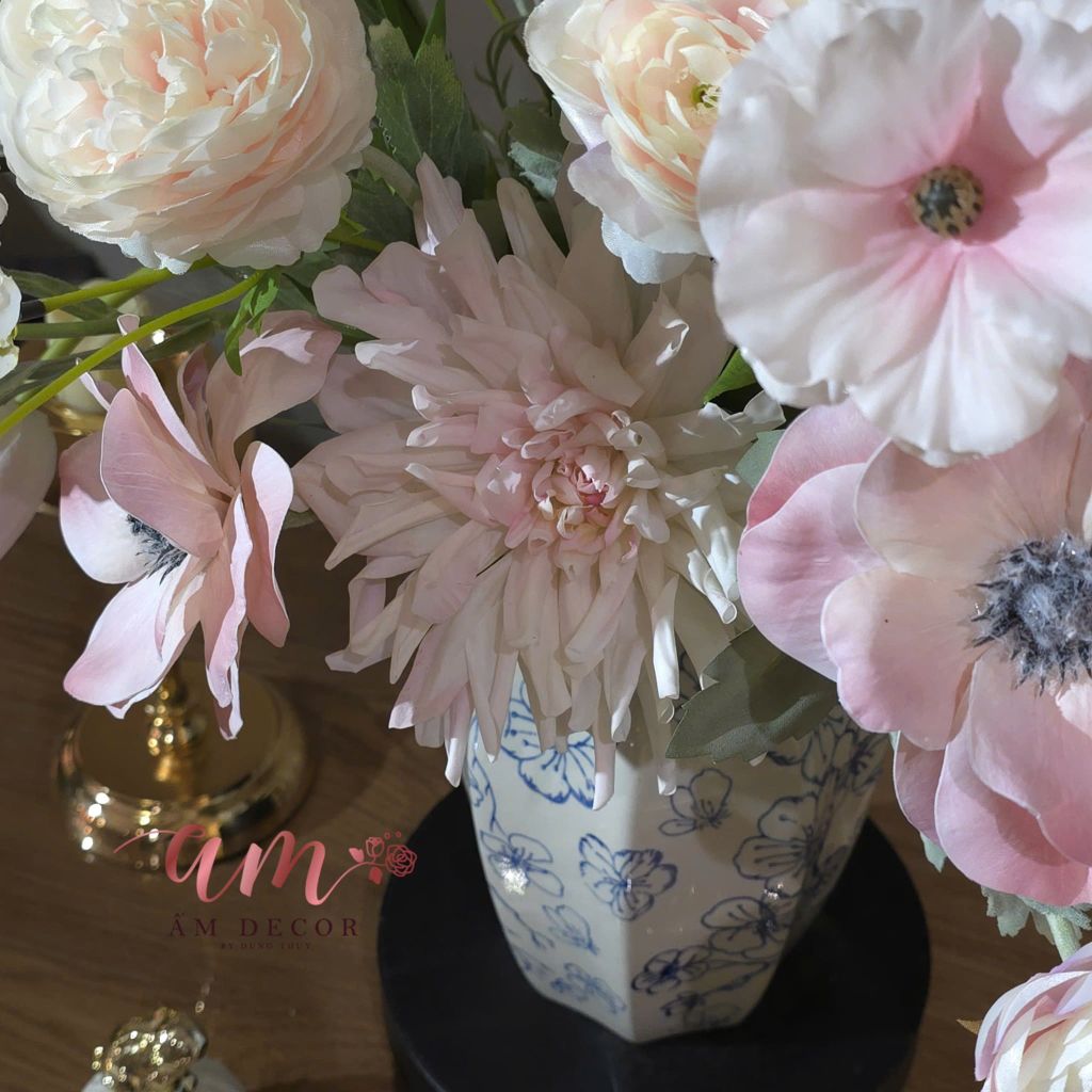 BÌNH HOA ARISTEA FLORAL VASE