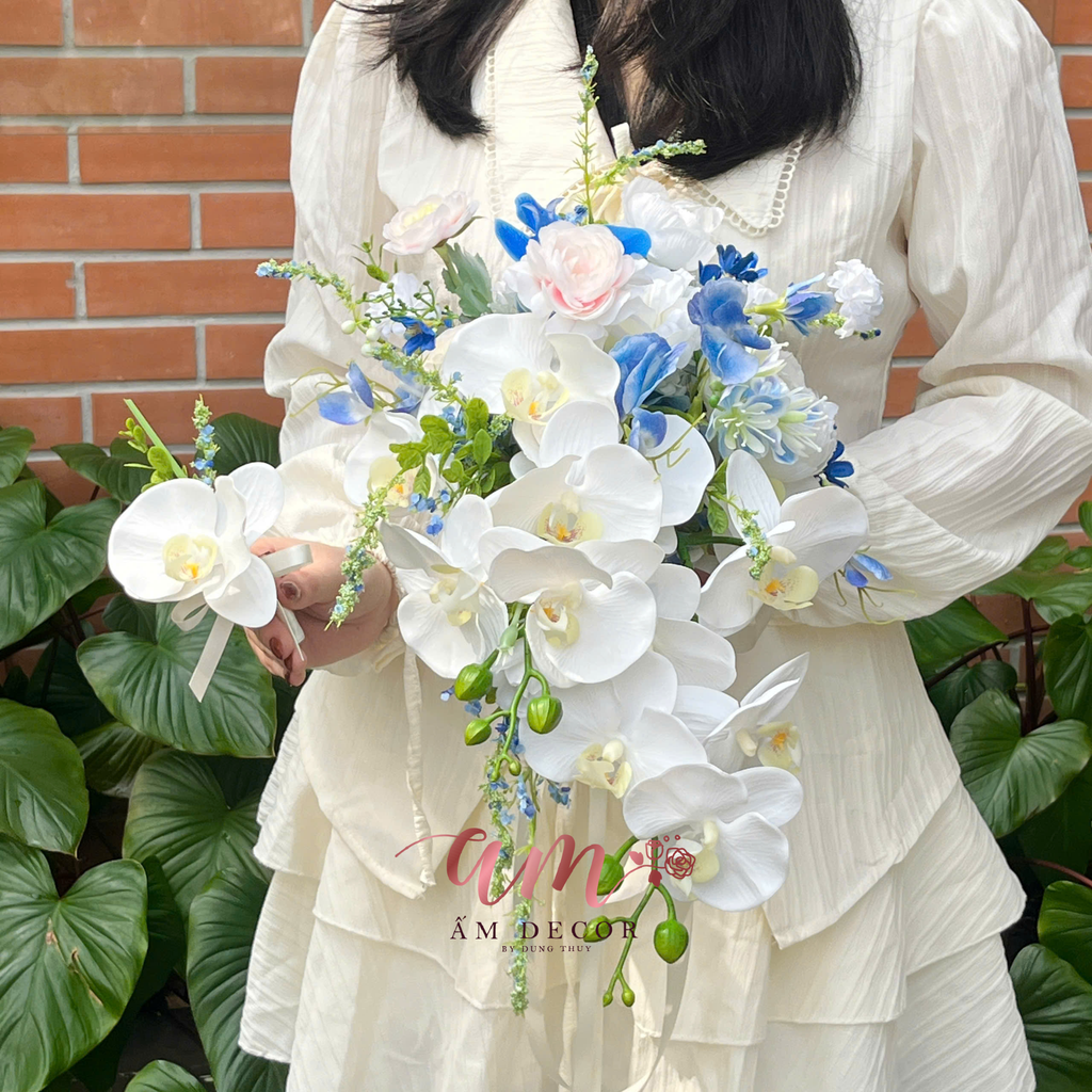 AUBREY MOON ORCHID