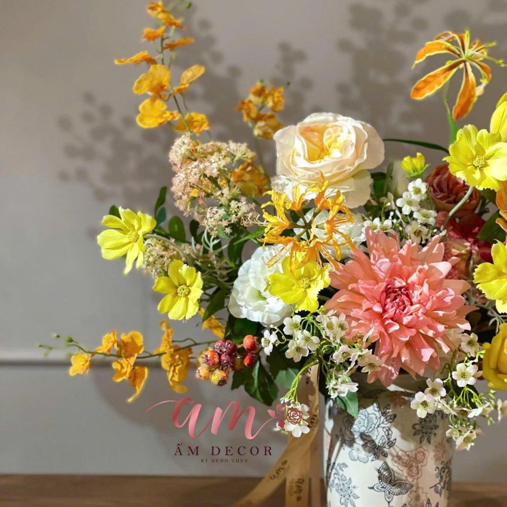 BÌNH HOA AURÉLIEN MAJESTÉ