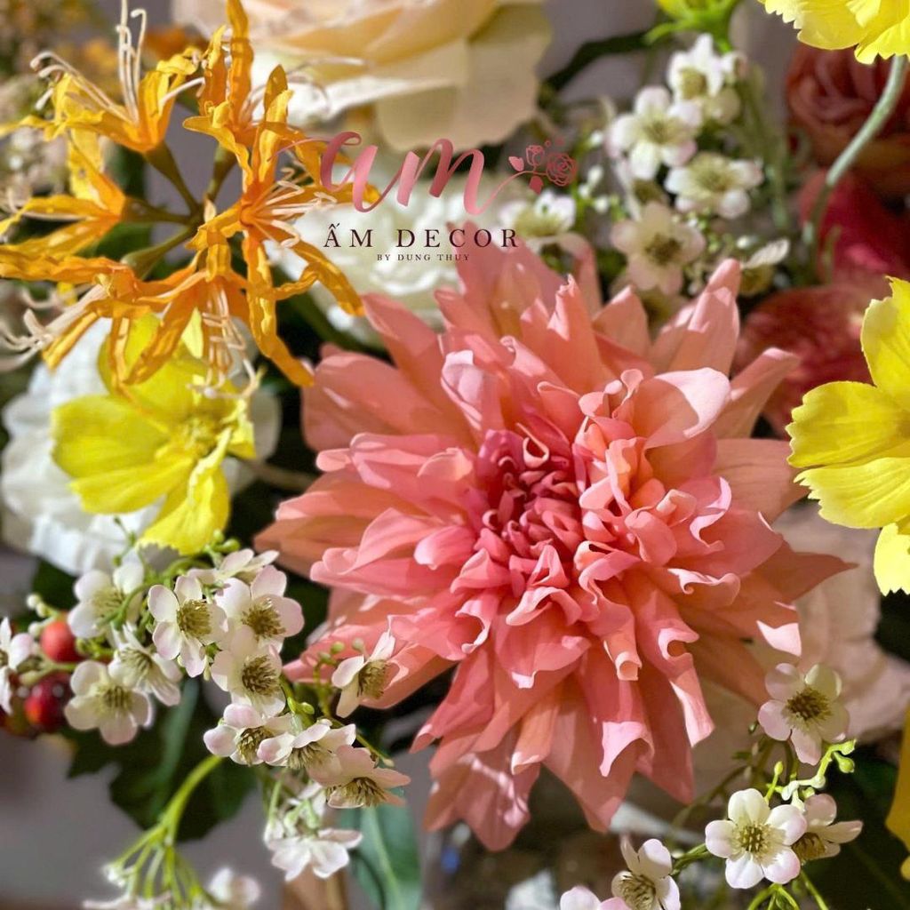 BÌNH HOA AURÉLIEN MAJESTÉ